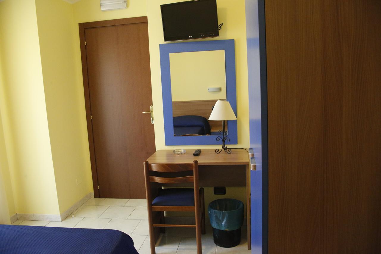 Hotel Narnia Экстерьер фото